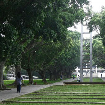 校友鐘樓(7張照片)